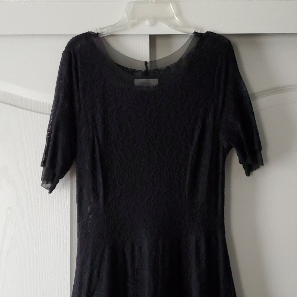Dress - Picture 2 of 4